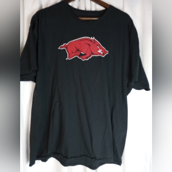 The Victory Other - XXL 2XL Arkansas Razorbacks Black Shirt Football Basketball Baseball Sports